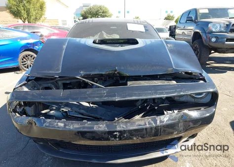 2017 Dodge Challenger R/T Shaker из США, поврежденный, VIN 2C3CDZBTXHH640919